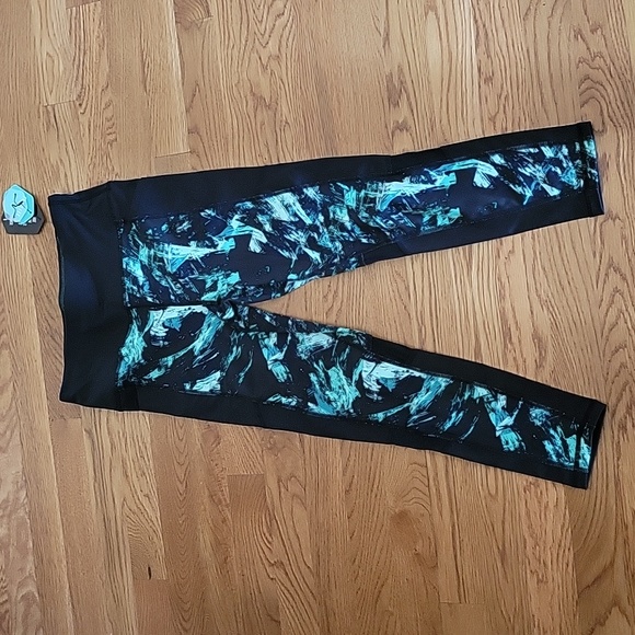 NWT LulaRoe Rise Fearless Leggings Size Small - Picture 2 of 6